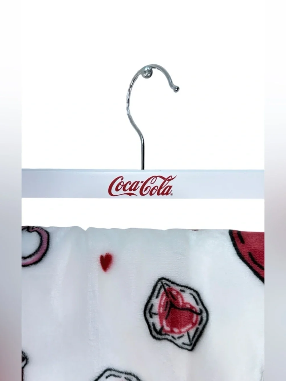 Coca Cola Velvet Soft Throw Blanket 60 x 70 Plush Coke Bottle Heart Pattern NWT